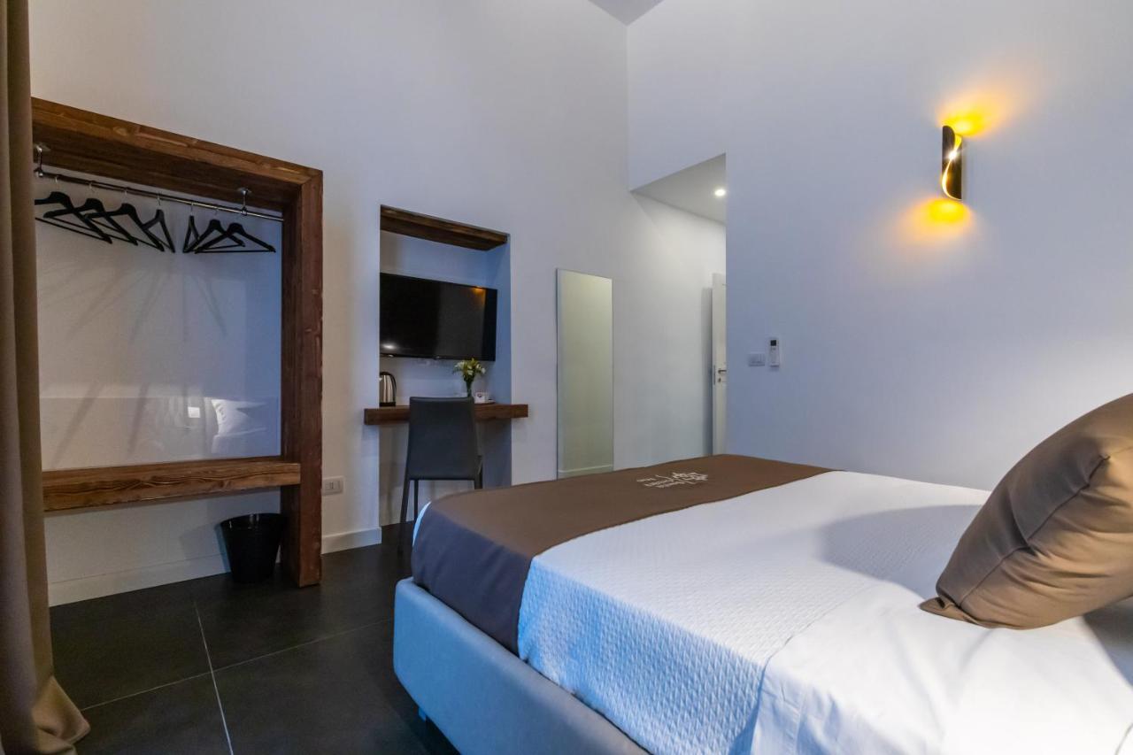 Bed & Breakfast Santa Chiara Naples