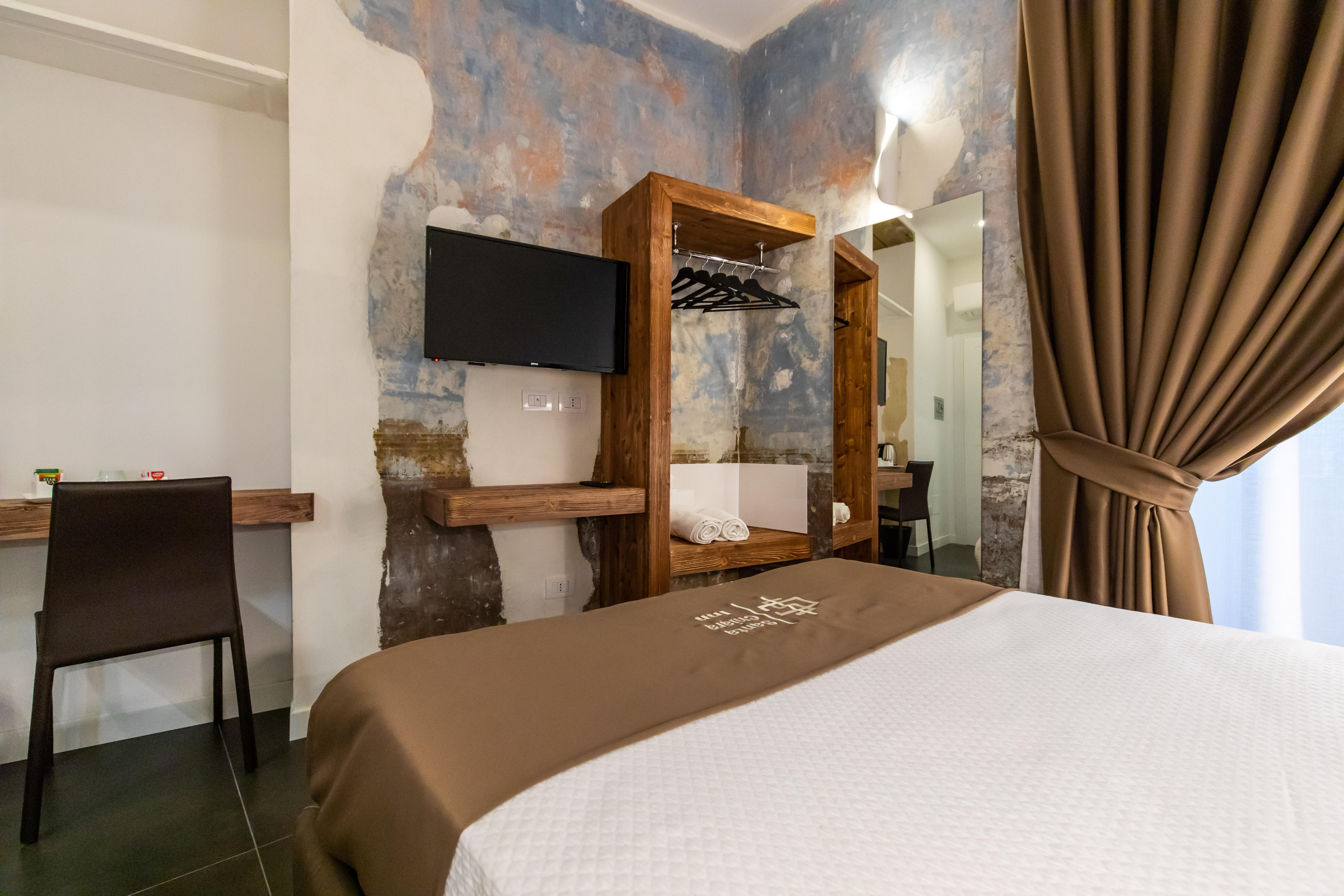 Santa Chiara 4* Naples