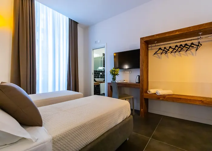 Santa Chiara Inn